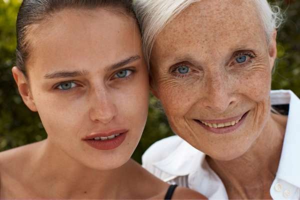Ученые рассказали, почему некоторые женщины стареют слишком быстро