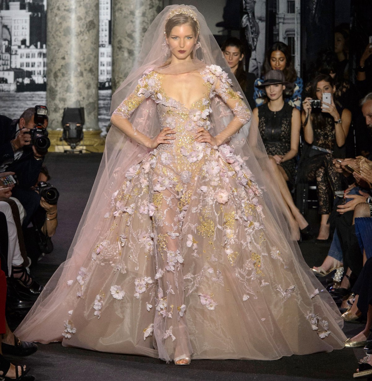 Шикарная коллекция от ливанского дизайнера Elie Saab