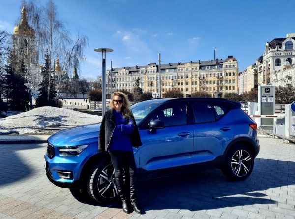 ТЕСТ-ДРАЙВ: Volvo XC40 — преміум-кросовер з електротягою чи гра в екологічність та мінімалізм?