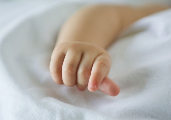 Кому гарантується комплексне обстеження новонароджених за програмою медгарантій?